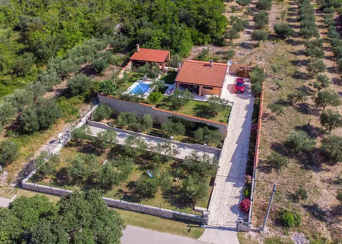 Two-bedroom In Desne