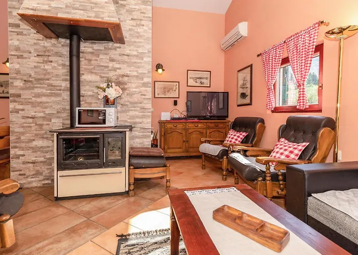 Two-bedroom In Сasa de vacaciones Desne