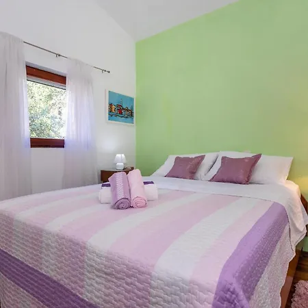 Two-bedroom In Desne 펜션 *